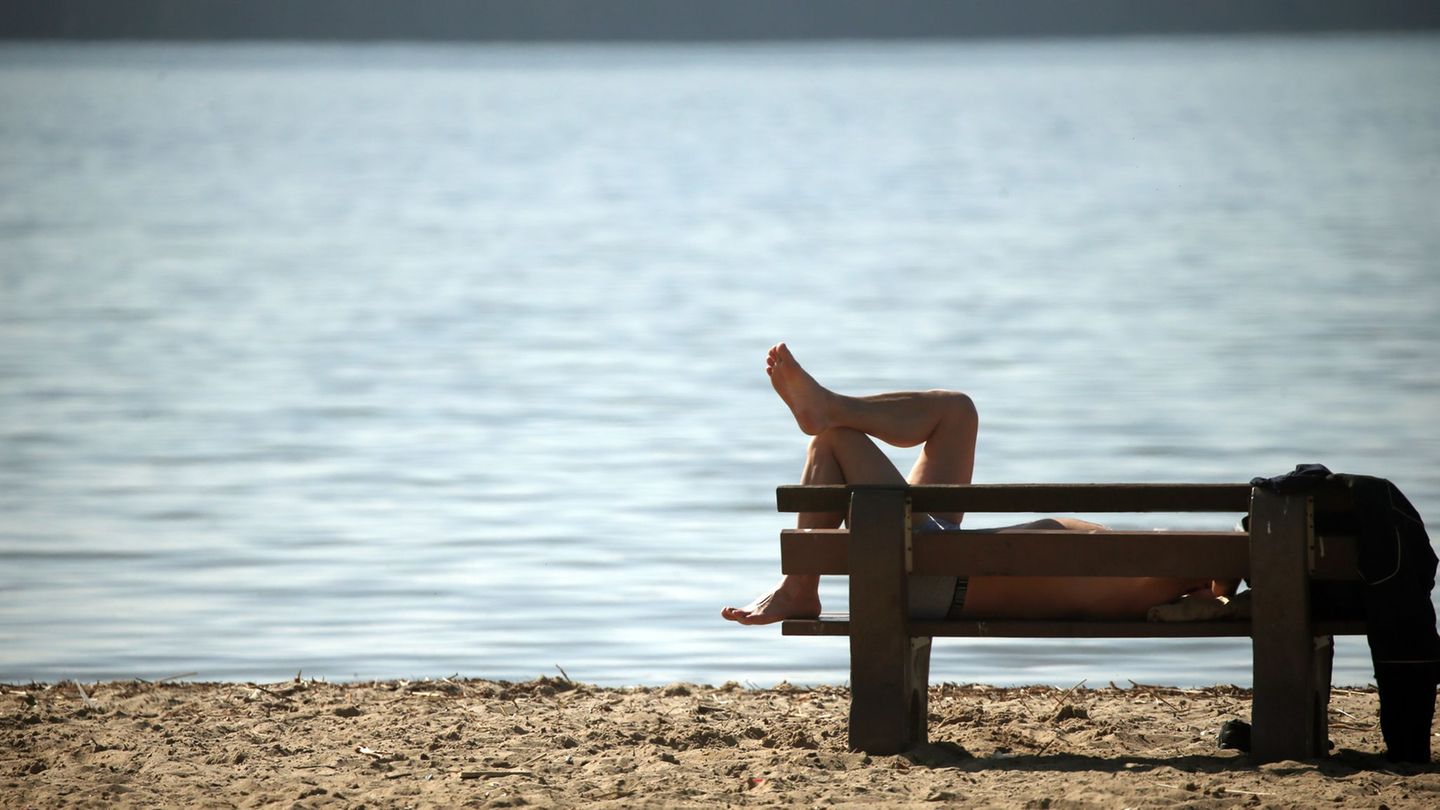 Die Badesaison kann pünktlich zum Wochenende starten. Laut Landesamt für Gesundheit und Soziales haben fast alle Badestellen in