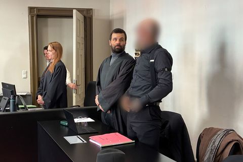 Der Angeklagte wurde wegen gefährlicher Körperverletzung und Bedrohung zu fünf Jahren Haft verurteilt. Foto: Stephanie Lettgen/d