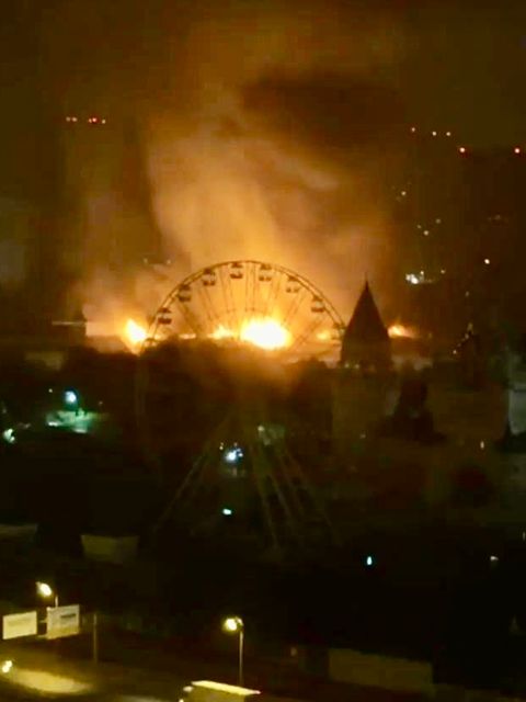 Großbrand in Moskauer Freizeitpark