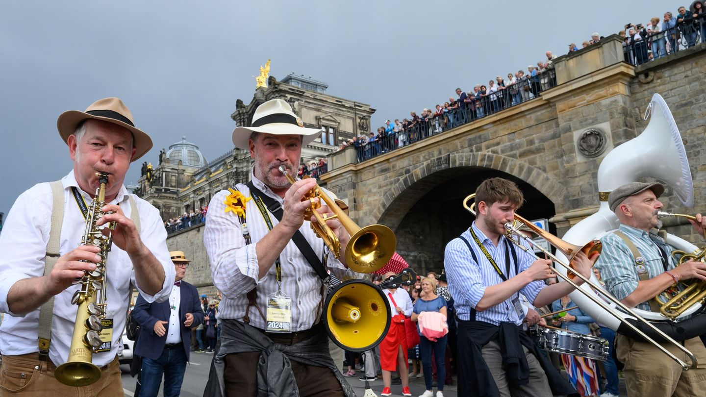 Das Terrassenufer in Dresden soll auch in diesem Jahr Schauplatz für das Dixieland Festival sein - trotz Absage der Straßenparad