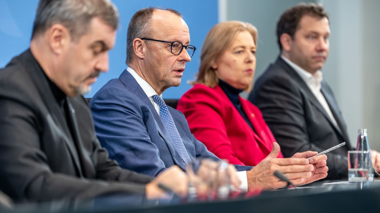 Die Koalition macht einen Schritt zurück bei den Entlastungen und einen nach vorne bei den Reformen. (Archivbild) Foto: Michael