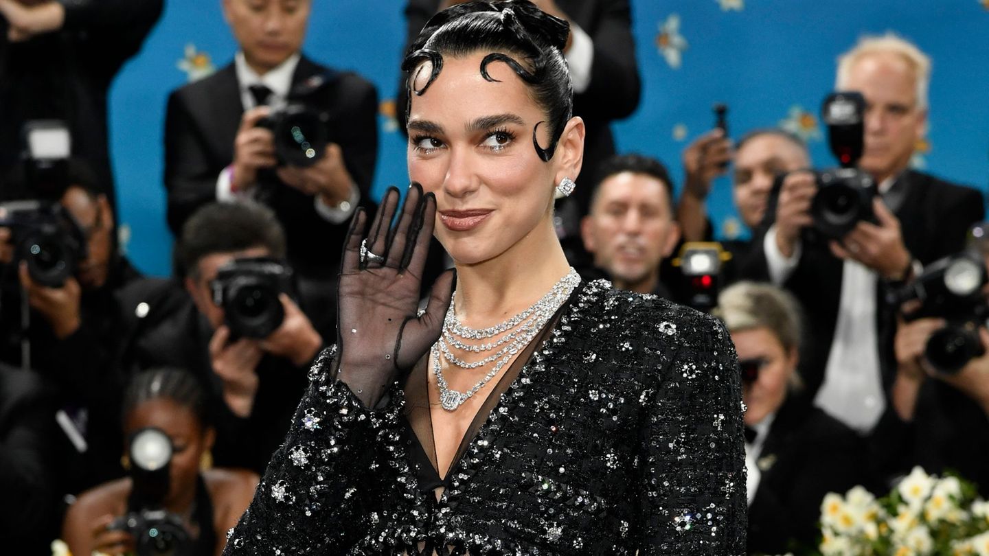Dua Lipa geht mit einer Millionenklage gegen einen Elektronikriesen vor. (Archivbild) Foto: Evan Agostini/Invision/dpa
