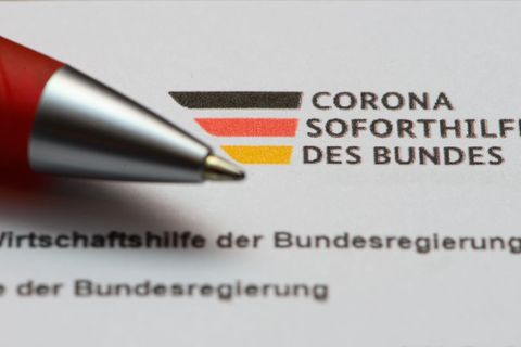 Thüringer Unternehmen müssen Millionenbeträge an Corona-Hilfen zurückzahlen (Archivbild). Foto: Robert Michael/dpa-Zentralbild/d