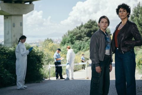 Valessa Matkovic (Romina Küper, links) und Stascha Novak (Jasmin Gerat) am Tatort Foto: Carolina Hellsgard/ARD Degeto Film/Sinis