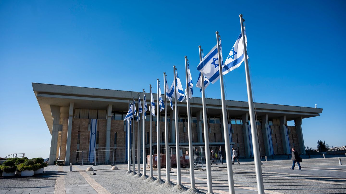Das israelische Parlament in Jerusalem, die Knesset. (Archivbild) Foto: Christophe Gateau/dpa