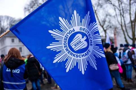 Die Deutsche Polizeigewerkschaft ruft zu einem Nein zum Hamburger Olympia-Referendum auf. (Symbolbild) Foto: Laszlo Pinter/dpa/L