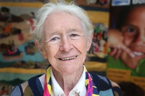 Schwester Karoline Mayer traf in Chile Elke Büdenbender - und auf dem Katholikentag erneut. Foto: Karl-Josef Hildenbrand/dpa