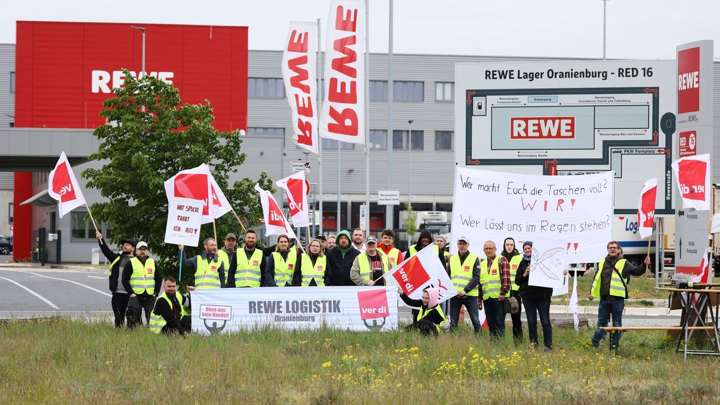 Die Gewerkschaft Verdi hat Beschäftigte im Großhandel in Berlin und Brandenburg zu einem Warnstreik aufgerufen. (Archivbild) Fot
