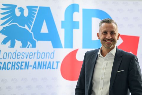AfD-Spitzenkandidat Ulrich Siegmund will die Landtagswahl gewinnen. (Archivbild) Foto: Hendrik Schmidt/dpa