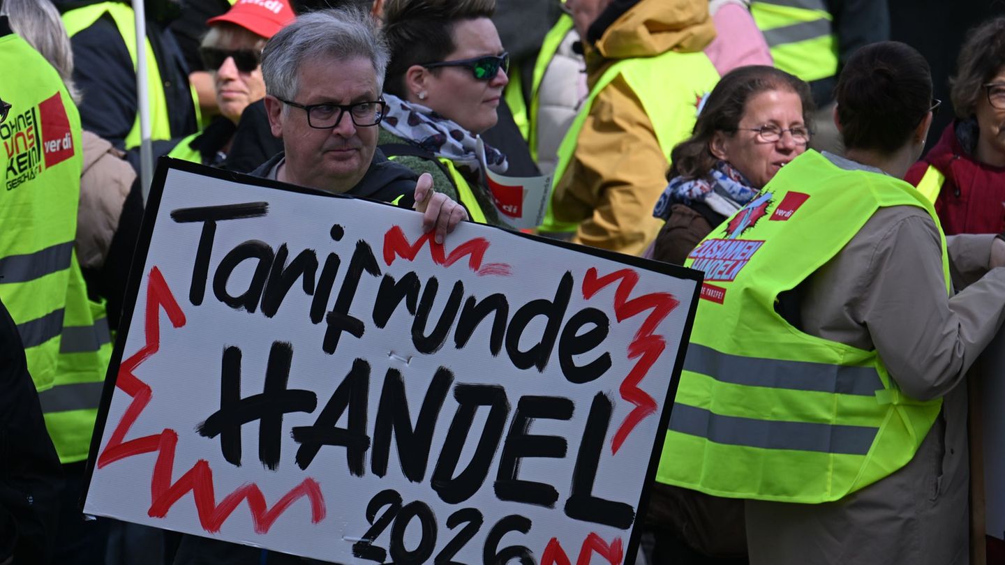Es gibt erste Warnstreiks im Einzelhandel. Foto: Federico Gambarini/dpa