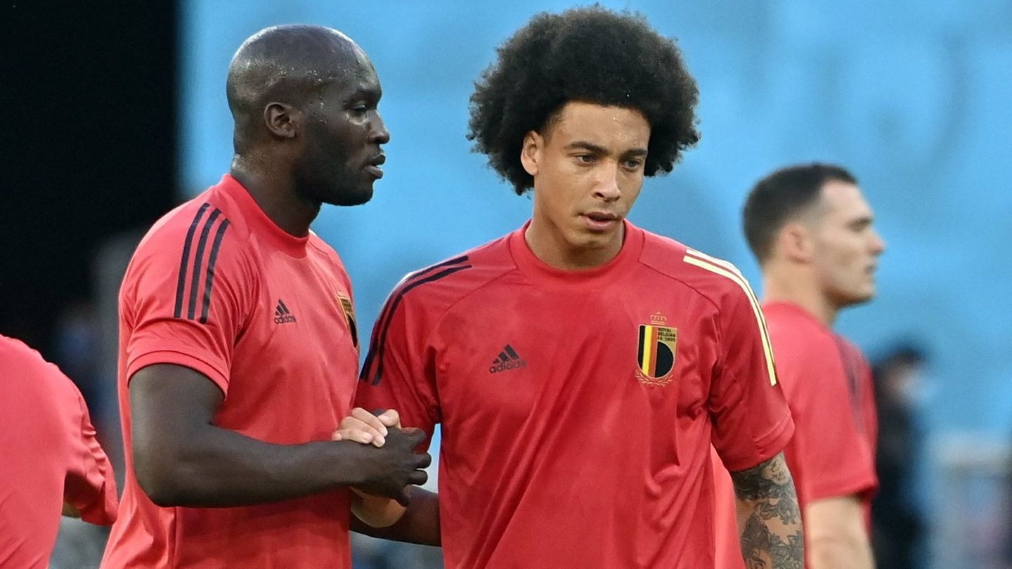 Beide im WM-Kader: Lukaku (l) und Witsel. (Archivbild) Foto: Laurie Dieffembacq/BELGA/dpa