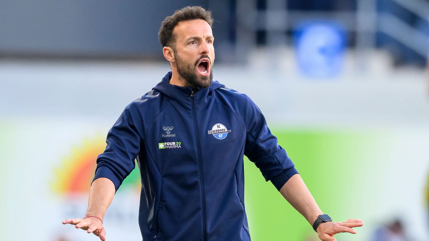 Trainer Ralf Kettemann hat mit dem SC Paderborn weiter die Chance auf den dritten Bundesliga-Aufstieg. (Archivbild) Foto: Anke W