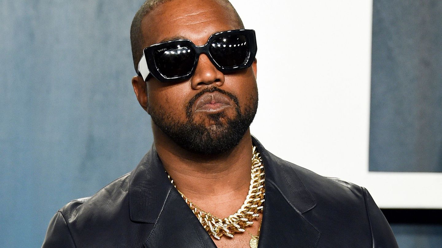 Kanye West, US-Rapper, bei der Vanity Fair Oscar Party. (Archivbild) Foto: Evan Agostini/Invision/AP/dpa
