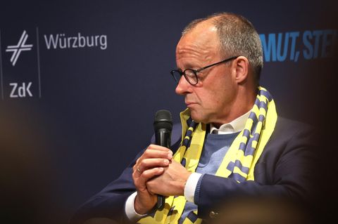 Friedrich Merz während der Podiumsdiskussion auf dem Katholikentag in Würzburg