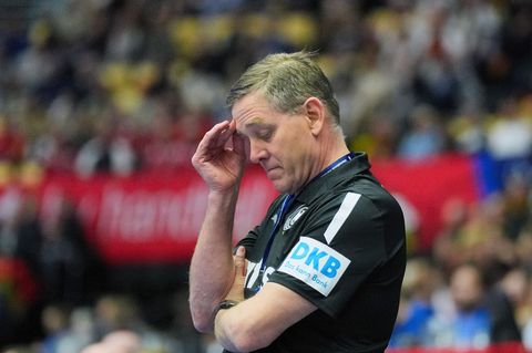 Alfred Gislason hat als Bundestrainer noch nie gegen Dänemark gewonnen. (Archivbild) Foto: Soeren Stache/dpa