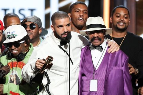 Drake mit seinem Vater Dennis Graham bei den Billboard Music Awards 2017.