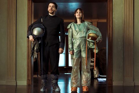 Gibt es Liebe zwischen Mensch und Maschine? Nia (Vanessa Loibl) und Android Adam (David Brizzi) nähern sich einander immer mehr an.
