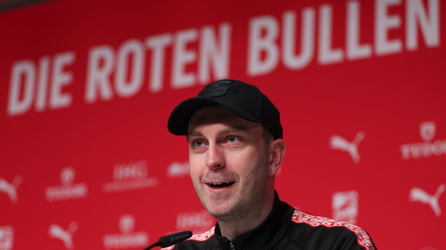 Leipzigs Trainer Ole Werner möchte in Freiburg mit seinem Team einen internen Punkte-Rekord schaffen. (Archivbild) Foto: Jan Woi