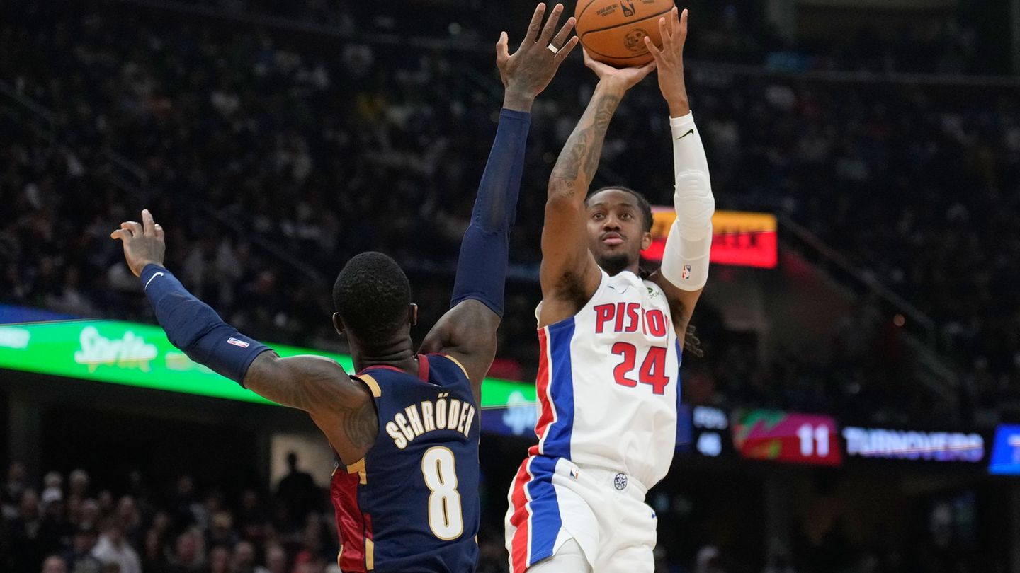 Dennis Schröder (8) blieb gegen Detroit diesmal ohne eigene Punkte. Foto: Sue Ogrocki/AP/dpa