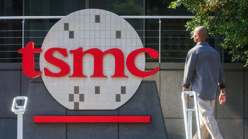 Logo des Chip-Hersteller TSMC in Taiwan