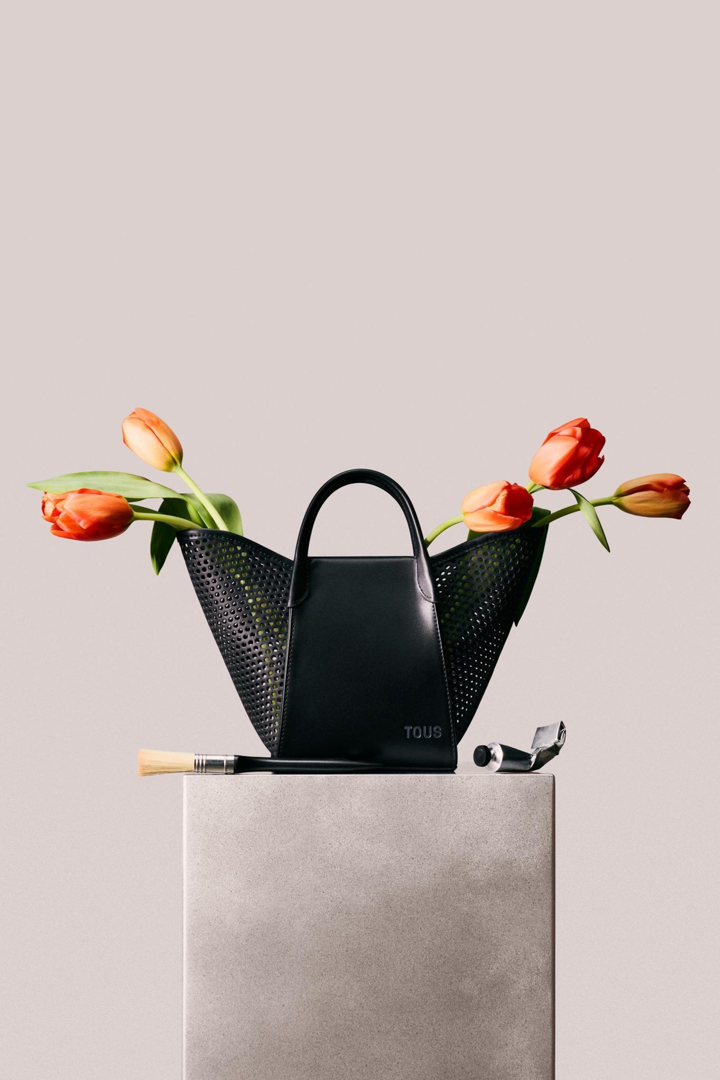 Kleine schwarze Tote Bag TOUS Tulip Cutout