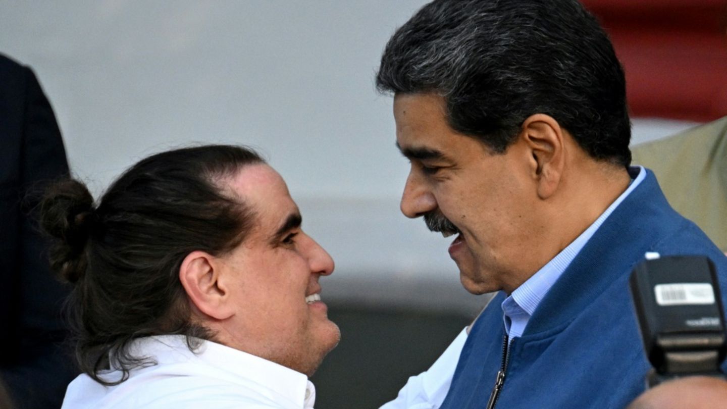 Nicolás Maduro (rechts) und Alex Saab im Jahr 2023