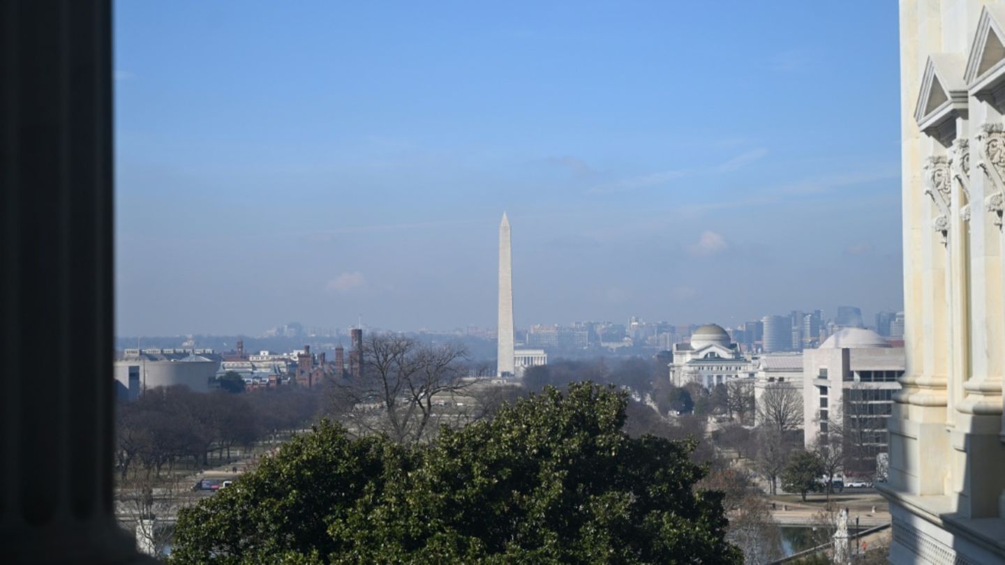Blick auf National Mall und Washington-Denkmal vom Kapitol