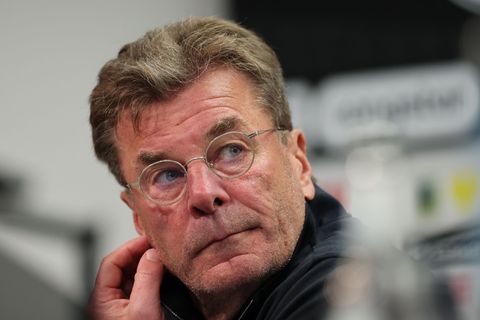 Trainer Dieter Hecking vom VfL Wolfsburg. Foto: Christian Charisius/dpa