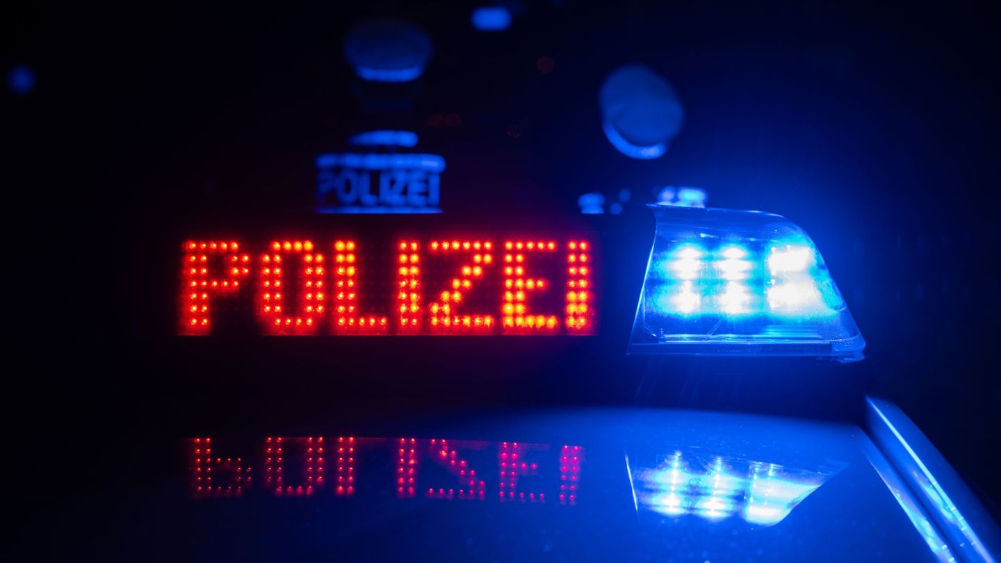 In Lübben sind unbekannte Täter in ein Hotel eingebrochen. (Symbolbild) Foto: Marijan Murat/dpa