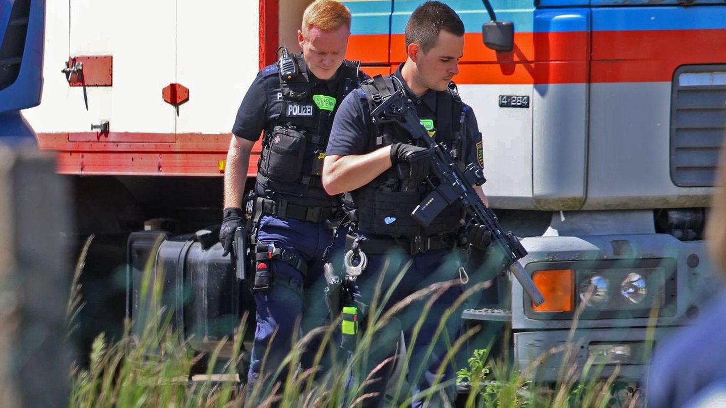 Ein 73 Jahre alter Mann ist schwer verletzt worden. Foto: -/EHL Media/dpa