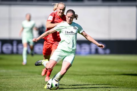 Die Wege trennen sich: In der Liga werden Lena Ostermeier (r) und die SGS Essen nicht mehr auf Bayerns Pernille Harder treffen.