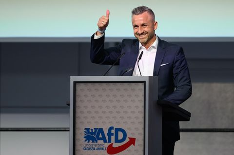 Wie die AfD hinter den Kulissen fürs Regieren plant