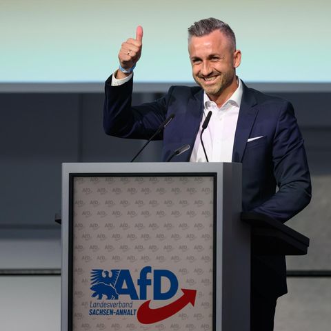 Wie die AfD hinter den Kulissen fürs Regieren plant