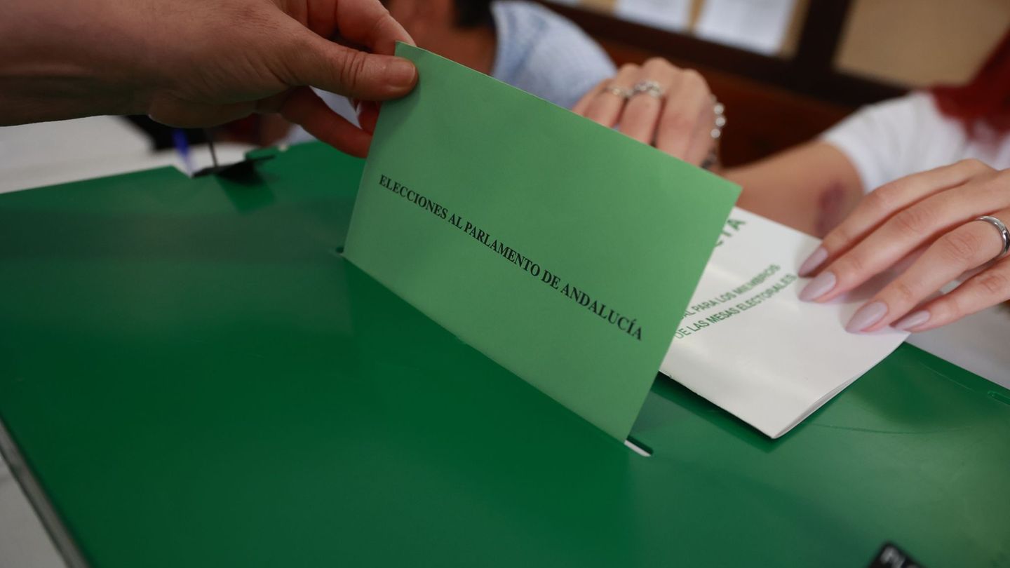 Regionalwahl in Spanien: Wahl: Konservative auch in Andalusien auf Vox angewiesen