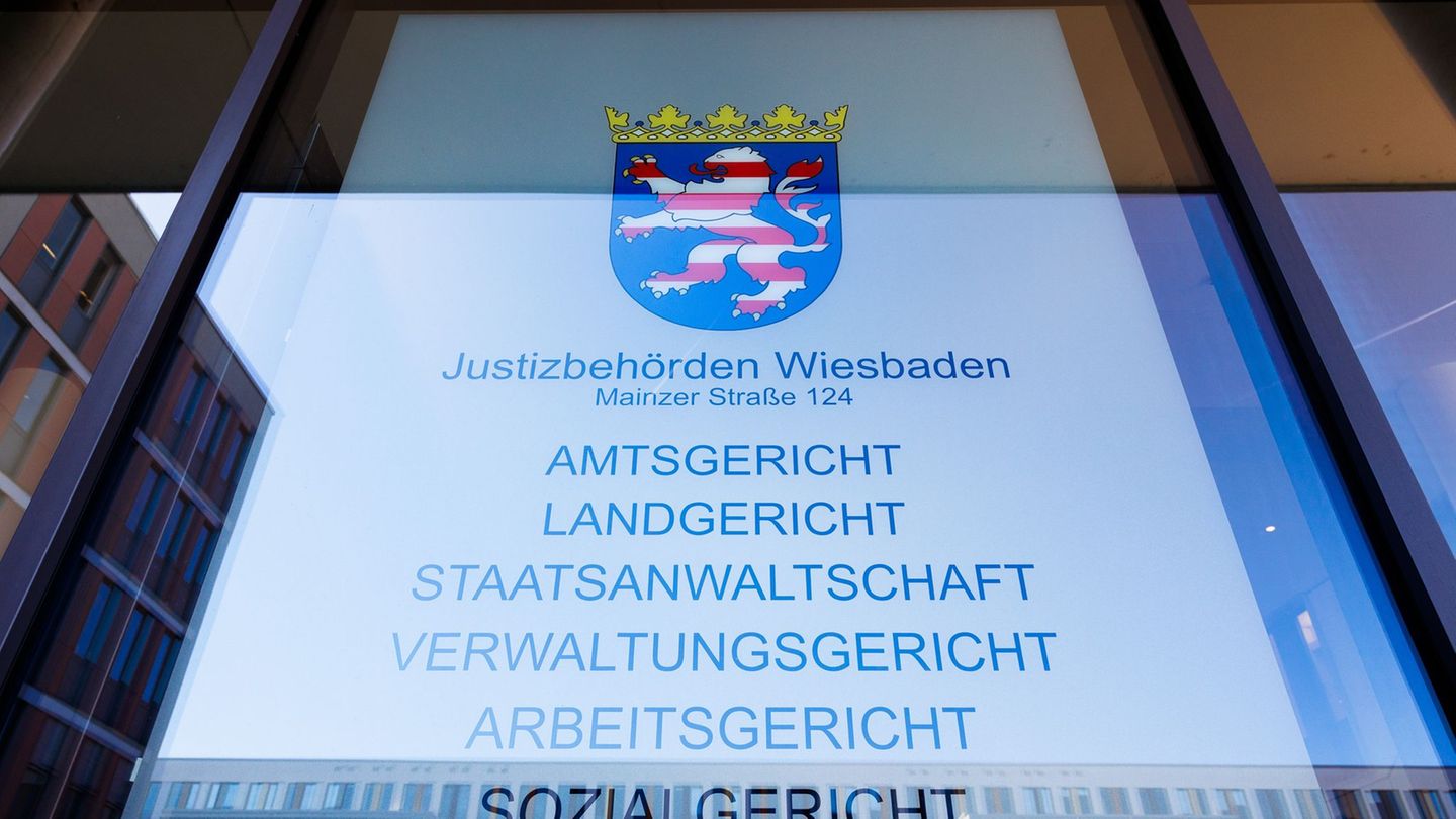 Verwaltungsgericht: Streit um AfD-Einstufung als Verdachtsfall vor Gericht