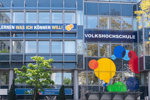 In der Landeshauptstadt Dresden werden die Kurse auch mal draußen abgehalten. (Symbolbild) Foto: Robert Michael/dpa-Zentralbild/