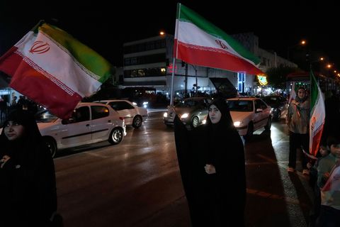 Die Führung im Iran kontert Trumps verbale Drohungen. Foto: Vahid Salemi/AP/dpa