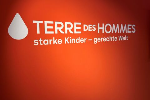 Die Kinderrechtsorganisation Terre des Hommes warnt vor Kürzungen bei der Entwicklungshilfe. (Archivbild) Foto: Elmar Stephan/dp