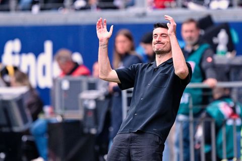 Albert Riera leistete sich als Coach von Eintracht Frankfurt einige Fehltritte. Foto: Uwe Anspach/dpa