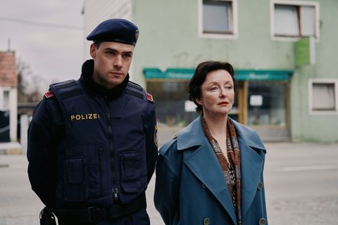 Chefinspektorin Marion Geyer (Regina Fritsch) ermittelt im neuen "Landkrimi" gemeinsam mit Patrick Brandl (Thomas Prenn).