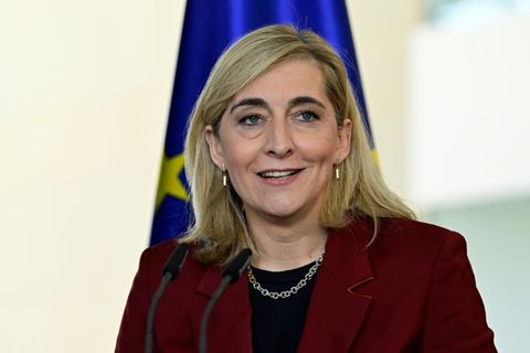 Warken Ende April im Bundeskanzleramt