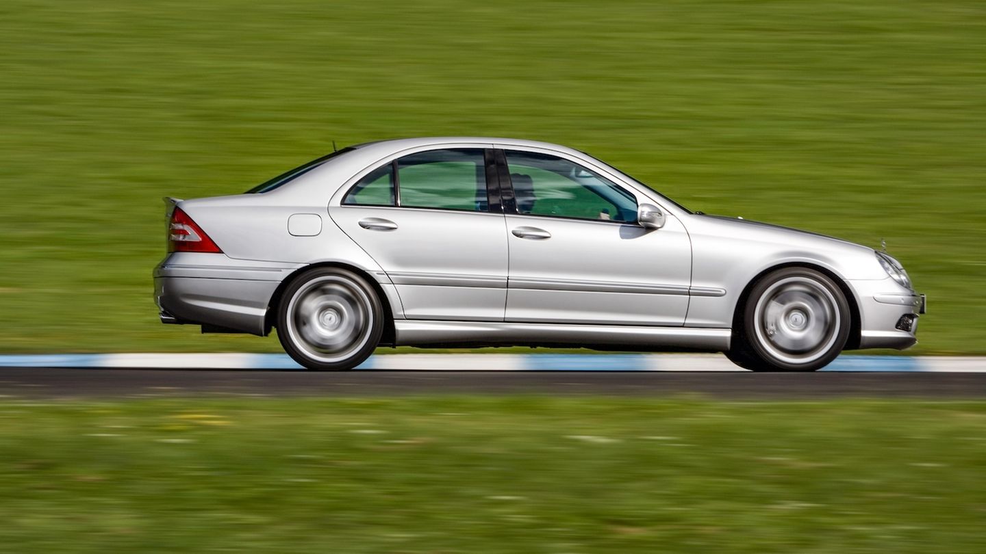 Mercedes C 32 AMG