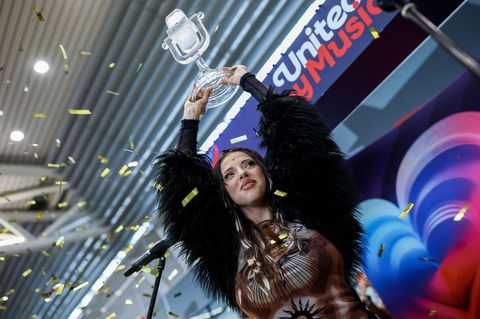 Ekstase am Flughafen: Bulgarien feiert ESC-Gewinnerin Dara bei Heimkehr