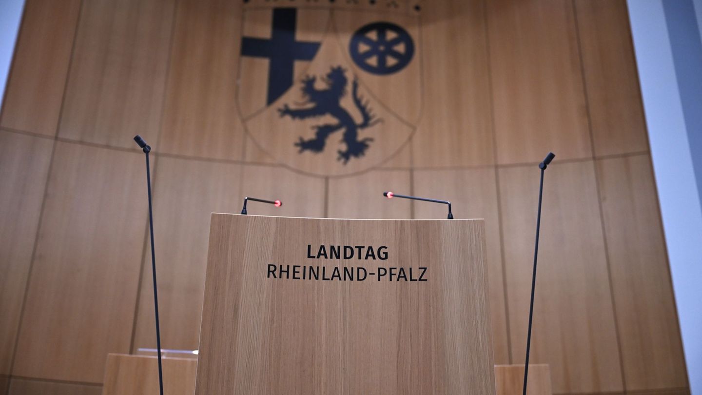 Landesregierung: Landtag kommt zur Ministerpräsidenten-Wahl zusammen