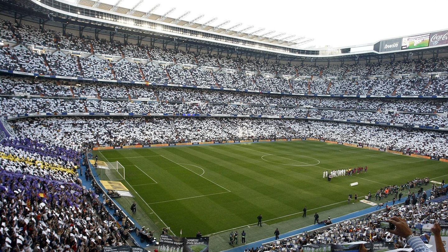 Innenansicht des Stadions Santiago Bernabéu