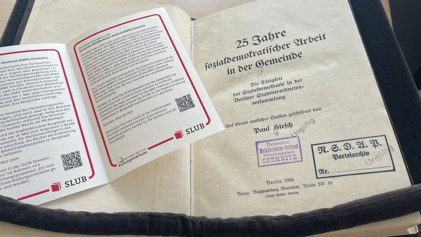 Eines von drei Büchern, die einst aus der Chemnitzer Gewerkschaftsbibliothek von Nationalsozialisten geraubt und nun restituiert