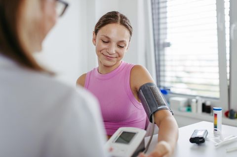 Wir nennen Ihnen ausgezeichnete Rehakliniken für Herz-Kreislauferkrankungen