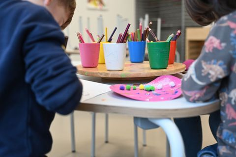 Über den besten Weg zur vorschulischen Sprachförderung gibt es in Nordrhein-Westfalen unterschiedliche Vorstellungen. (Symbolbil