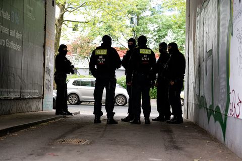 Erneut wird in Berlin auf Geschäfte geschossen. (Archiv) Foto: Fabian Sommer/dpa
