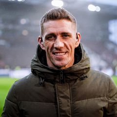 Nils Petersen als TV-Experte im Millerntorstadion